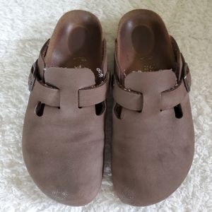 BIRKENSTOCK Boston Clog